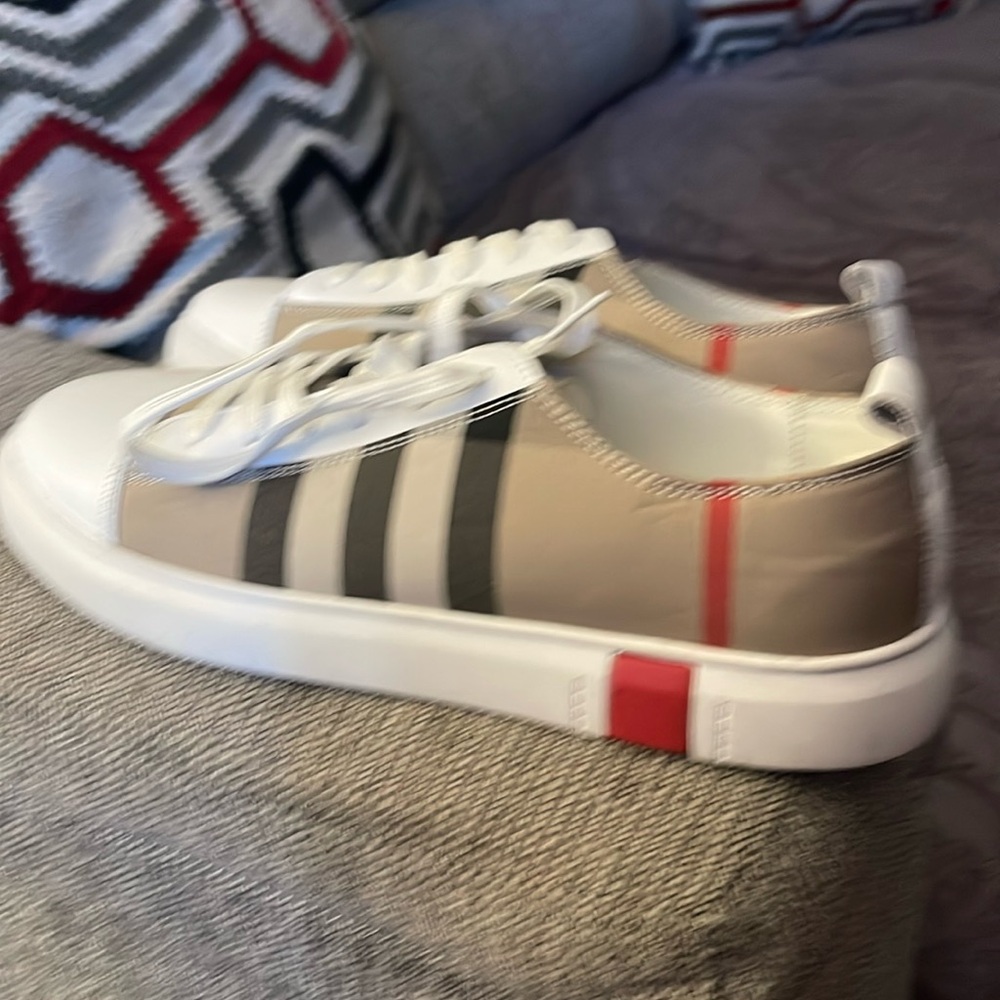 Men’s shoes